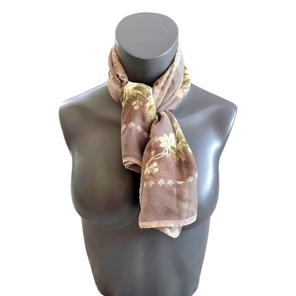 Designer Brown Green Tan Leaves Wreath Fall Silk Handmade Scarf Neckerchief Wrap - Picture 2 of 3